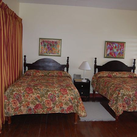 Inn At Shaw Park Gardens & Waterfalls Очо Риос Екстериор снимка
