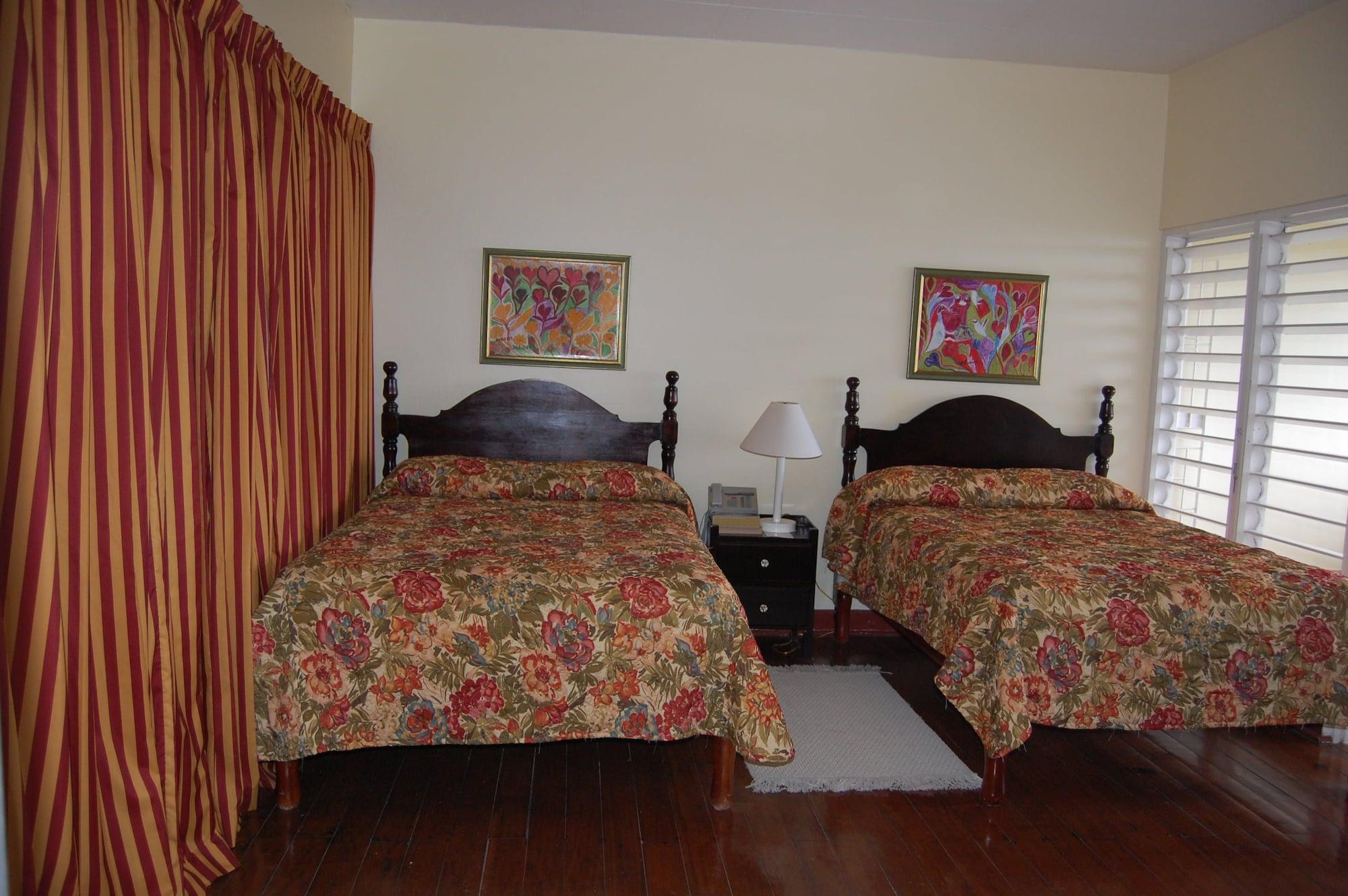 Inn At Shaw Park Gardens & Waterfalls Очо Риос Екстериор снимка