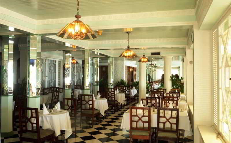 Inn At Shaw Park Gardens & Waterfalls Очо Риос Екстериор снимка