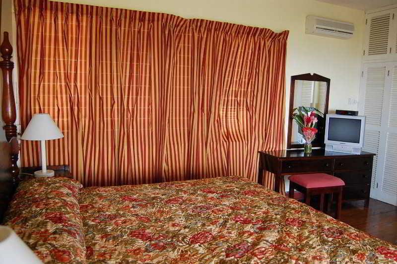 Inn At Shaw Park Gardens & Waterfalls Очо Риос Екстериор снимка